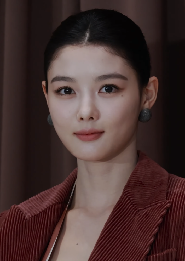 Foto de Kim Yoo-jung
